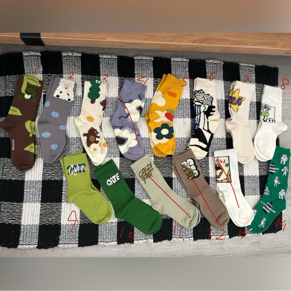 NWOT socks women’s size s/m
